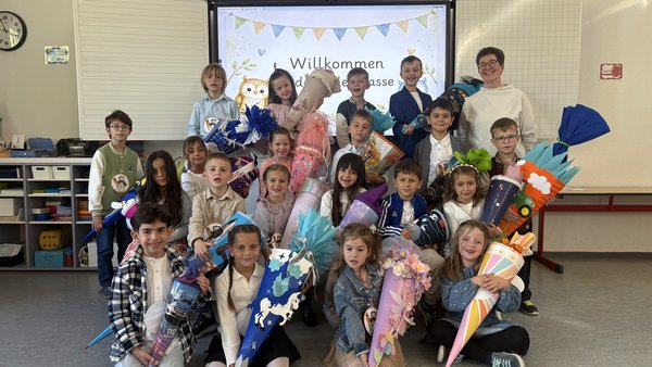 Klassenfoto der Klasse 1b im Schuljahr 2026/27.
